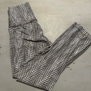 Wunder Under Crop (High-Rise) *Full-On Luon 21"